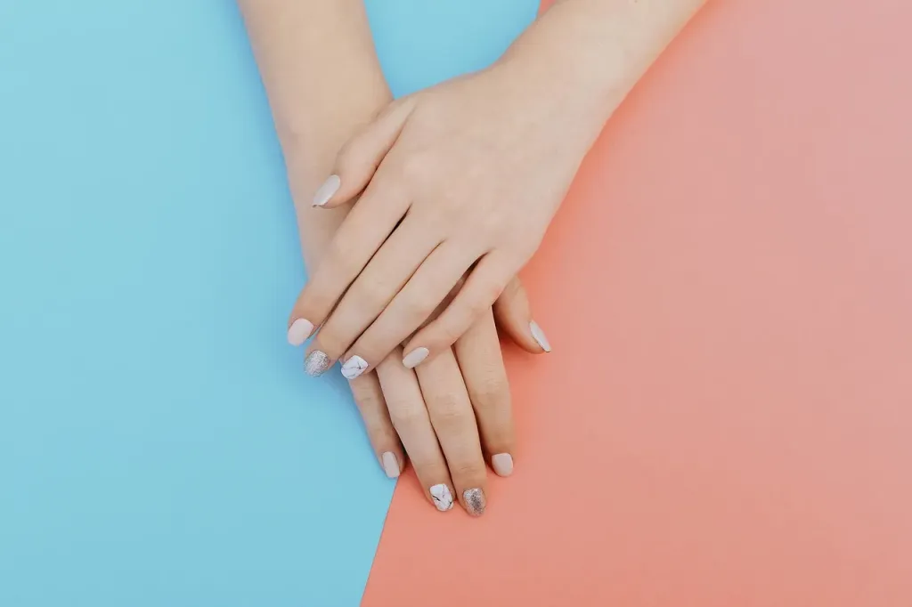 Plastyka wałów paznokciowych – chirurgiczne rozwiązanie problemu wrastających paznokci